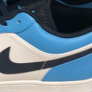 Meet your Posher, Simon